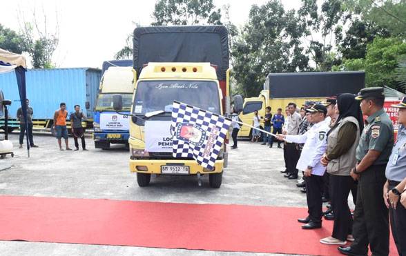 Wakil Bupati Bengkalis Lepas 19 Armada Logistik Pemilu, 2.280 Kotak Surat Suara Mulai Didistribusikan