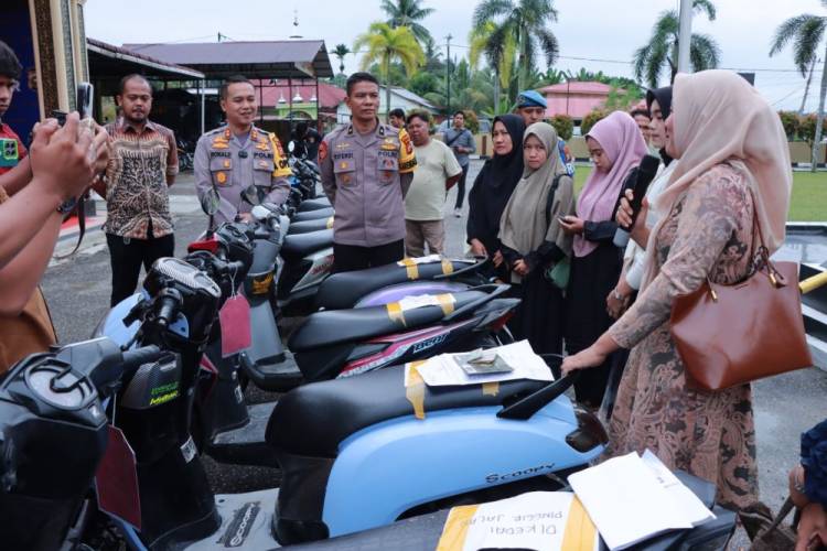 Polres Kampar Ungkap Kasus Curanmor, 13 Sepeda Motor Diamankan. Tersangka Kecanduan Narkoba dan Judi Online