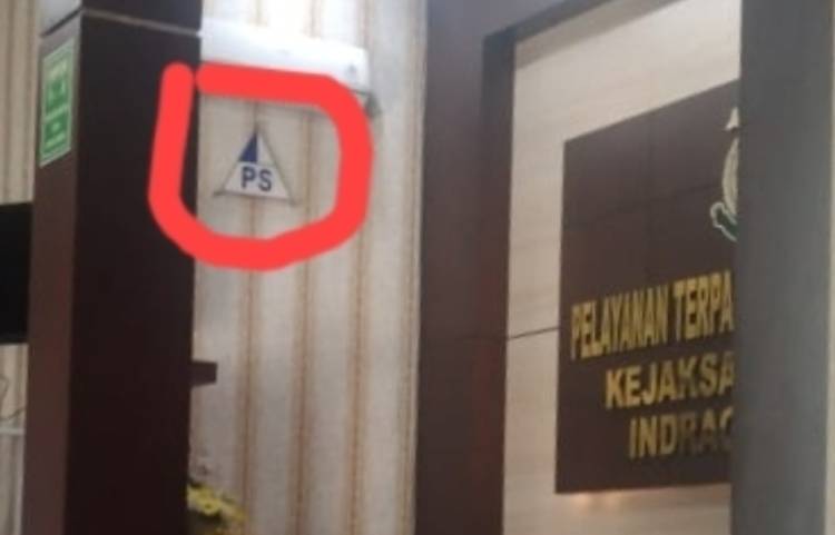 Ada Logo PT. Sambu di Ruang Pelayanan, Kredibilitas Kejari Inhil Dipertanyakan