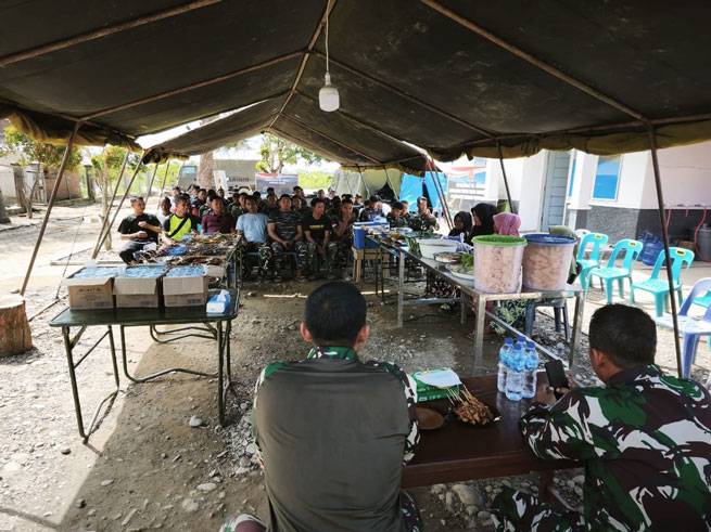 Satgas Kuala TNI&ndash;Jhonlin Laksanakan Tradisi Meugang Bersama Warga Aceh Tamiang