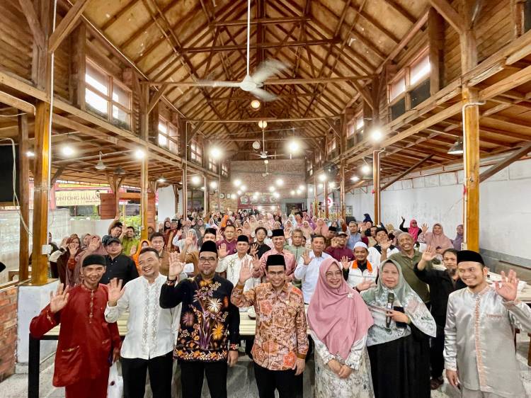 Sambut Ramadhan, Anggota DPR Hendry Munief Silaturahmi dengan Ratusan Pelaku UMKM di Pekanbaru