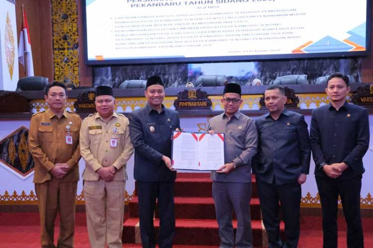 Wawako Markarius Hadiri Paripurna ke-5 Masa Persidangan ke-2 DPRD Pekanbaru