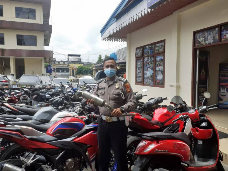 Gelar Operasi Tertib Ramadhan Lancang Kuning 2022, Satlantas Polresta Pekanbaru Sita Ratusan Knalpot Brong