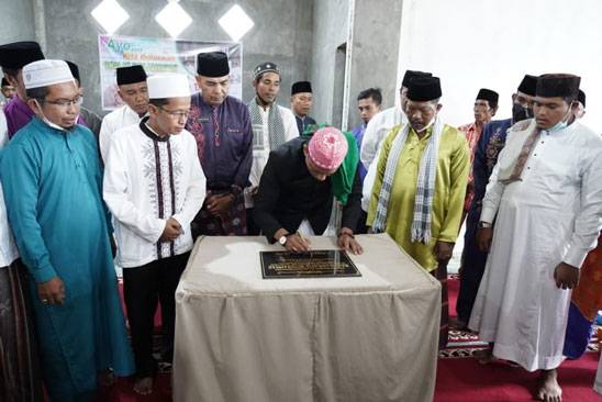 Bupati HM Adil Resmikan Masjid Jamiatul Mutmainah di Desa Banglas