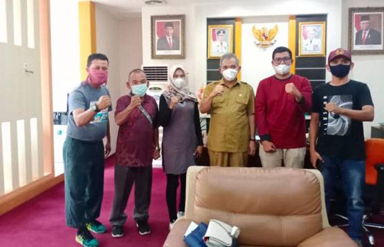 Forwadik Pekanbaru Diskusi Bahas Isu Pendidikan Bersama Kadisdik Riau