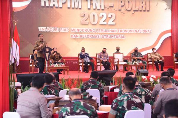 Presiden RI Ingatkan Disiplin Nasional, Kepala Bakamla RI Hadiri Rapim TNI Polri 2022