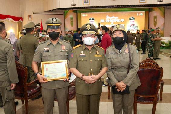 Satpol PP Kabupaten Bengkalis Terima Penghargaan Gubernur Riau