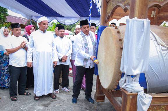 Bupati Alfedri Buka Pasar Beduk Samping Masjid Al-Fatah