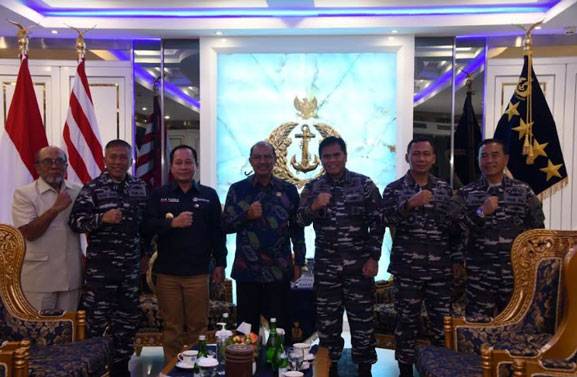 Sinergi Dengan TNI AL, Kepala Bakamla RI Bertemu Kasal di Mabesal