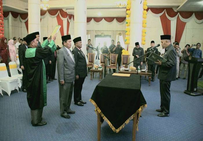 Kamsol Lantik Eselon II di Lingkungan Pemkab Kampar, Yusri Jadi Staf Ahli