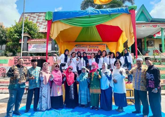 Reuni Akbar Alumni Lintas Angkatan SMPN 15 Rumbai Berjalan sukses