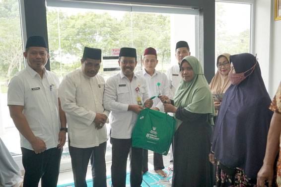 Kendalikan Inflasi, Baznas Kabupaten Siak Kembali Distribusikan Zakat Konsumtif