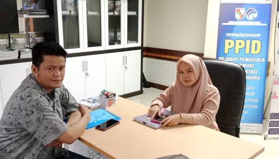 Usai Ambil Putusan KI Riau, Edwar Pasaribu Datangi Pemko Minta Dokumen Parkir