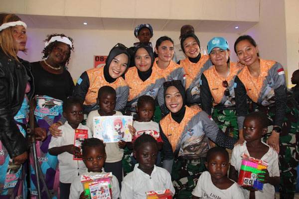 Satgas Indo RDB XXXIX-E/MONUSCO Dan FET Laksanakan Kampanye Kesehatan Dan Pawai Bersama Asosiasi Wanita Irumu
