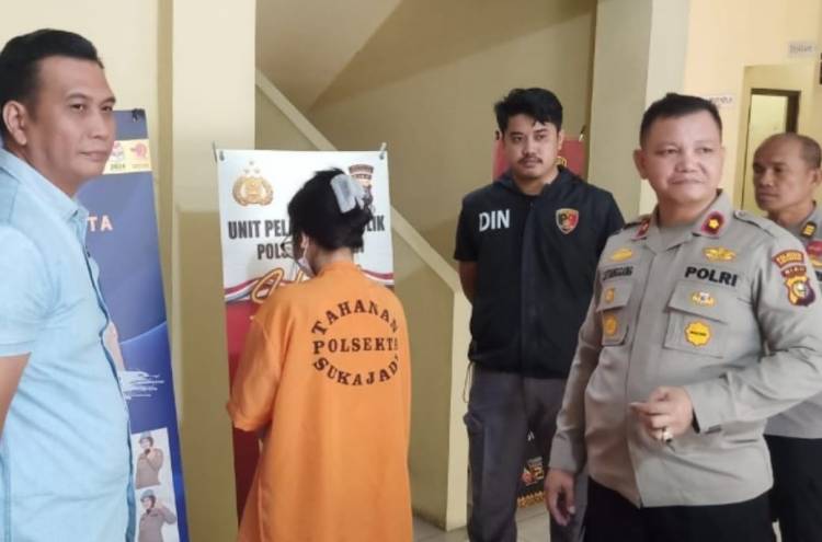 Wanita Cantik Tipu Pedagang Emas di Pekanbaru Rp3,7 Miliar