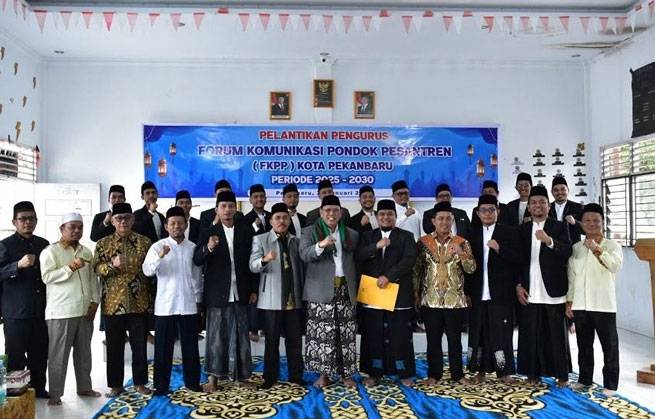 Ketua DPRD Pekanbaru Hadiri Pelantikan Pengurus FKPP Pekanbaru Masa Bakti 2025-2030