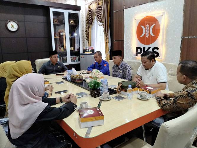 Ketua DPRD Pekanbaru Isa Lahamid Terima Audiensi LAMR Kota Pekanbaru