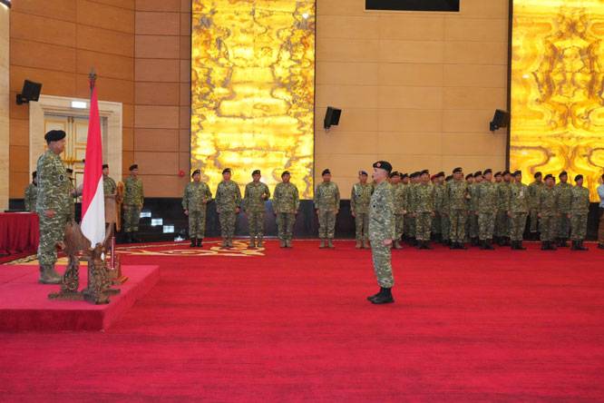 Irjen TNI Pimpin Upacara Laporan Korps Kenaikan Pangkat 54 Perwira Tinggi TNI