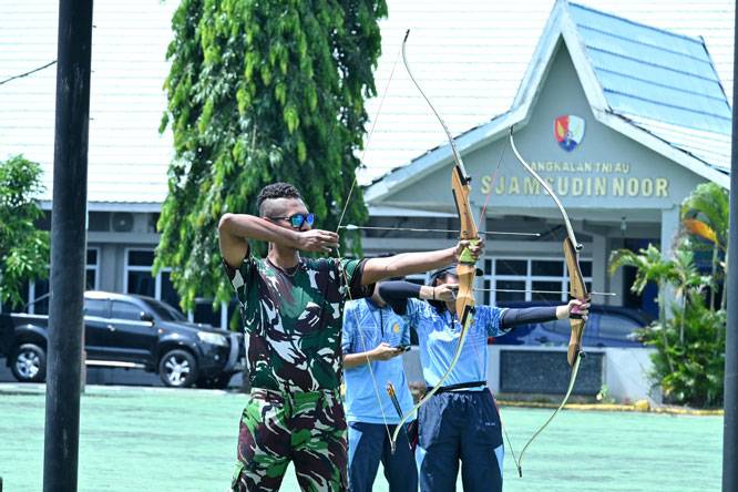 Lomba Panahan Warnai HUT ke-80 TNI AU di Lanud Sjamsudin Noor