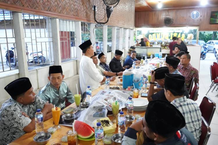 PWI Kuansing Perkuat Sinergi, Undang DPRD dalam Momentum Ramadhan dan Serahkan Aspirasi Strategis