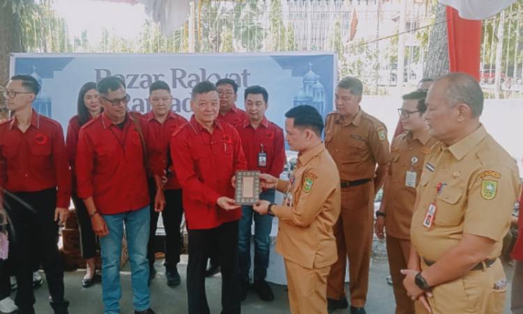 Paguyuban Sinarmas Tebar Berkah Ramadan dengan Bazar Rakyat dan Wakaf Al-Qur&rsquo;an