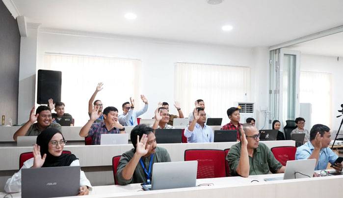 1.565 Calon Ahli K3 Lulus, Kemnaker Perkuat Pencegahan Kecelakaan Kerja