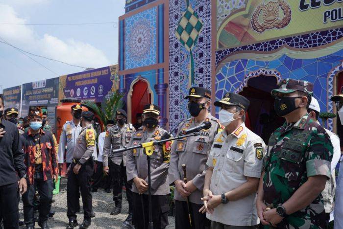 Gubernur Riau Syansuar Ingatkan Pemudik yang Lelah Agar Beristirahat di Pos Pelayanan