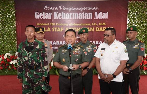 Kasad Wujudkan Mimpi Henz Songjanan Jadi Prajurit TNI AD