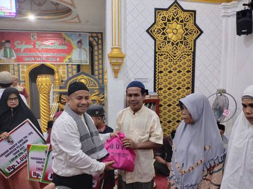 PD Tuah Sekata Pelalawan Berbagi Rezeki Kepada Dhuafa dan Anak Yatim