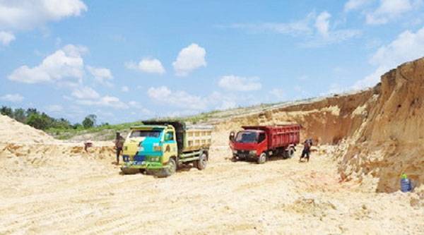 Tambang Pasir Cemari Sungai Takuana, ARIMBI Tagih Protas Kapolda Riau