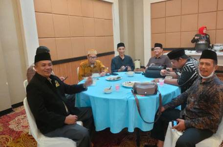 Jalin Silaturahmi, DPP LEMTARI dan DPW LEMTARI Riau Gelar Buka Bersama