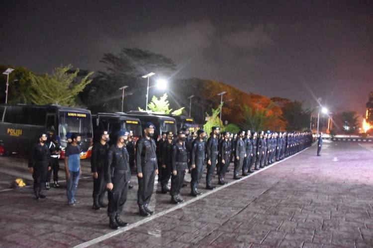 Kapolda Riau Irjen M Iqbal Lepas Keberangkatan 105 Personel BKO, Pesan: Layani Masyarakat, Jaga Nama Baik