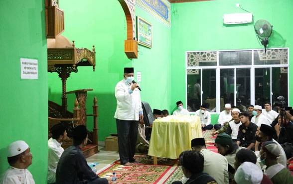 Tanamkan Nilai Agama, Bupati Alfedri Imbau Orangtua Sekolahkan Anak ke  Ponpes