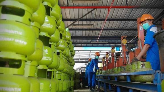 Duh! Ada Sinyal Harga Pertalite & Gas 3 Kg Akan Naik