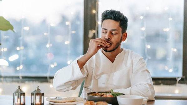 6 Sunah Saat Berbuka Puasa, Amalkan Selama Ramadhan