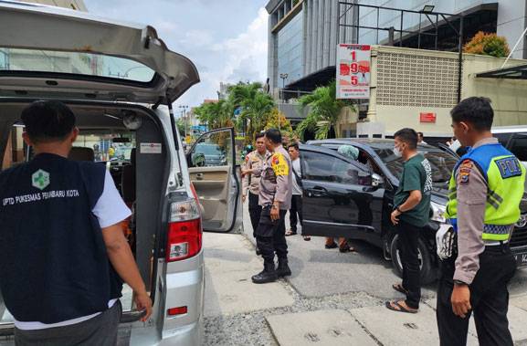 Saat Patroli, Polisi Temukan Pengemudi Avanza Tak Sadarkan Diri