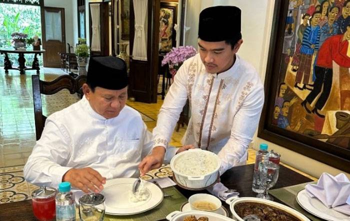 Diplomasi Opor, Kaesang Ambilkan Nasi untuk Prabowo
