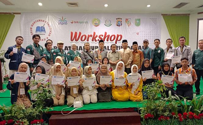 Meski Puasa, Peserta Workshop dan Pelatihan Jurnalistik Dasar Forwadik Riau Tetap Semangat dan Antusias