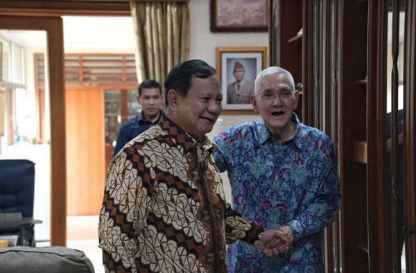 Menhan Prabowo Lebaran ke Sesepuh TNI Try Sutrisno, Hendropriyono hingga Wiranto