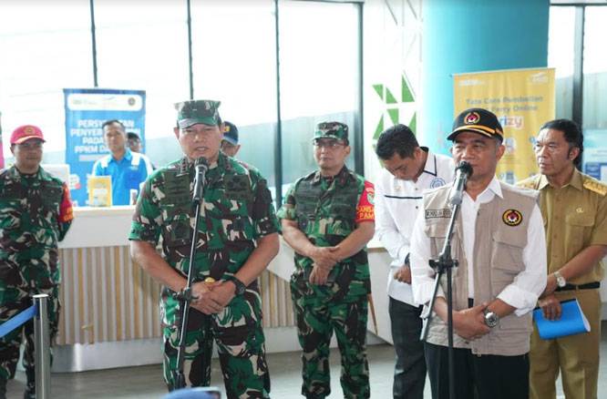 Panglima TNI: Pentingnya Keselamatan Dalam Penyeberangan Mudik Lebaran, ABK Wajib Sosialisasi di Kapal