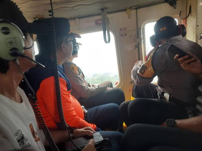 Karhutla di Tj. Leban Padam, Kalaksa BPBD Riau Apresiasi Heli Water Bombing APP Sinas Mas Tetap Lakukan Bombing