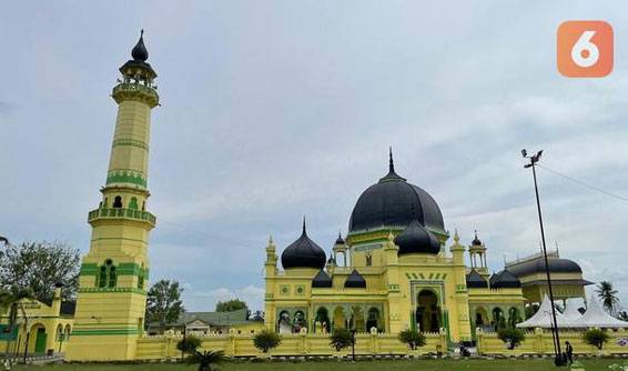 Masjid Azizi di Tanjung Pura, Bangunan Bersejarah Peninggalan Kesultanan Langkat