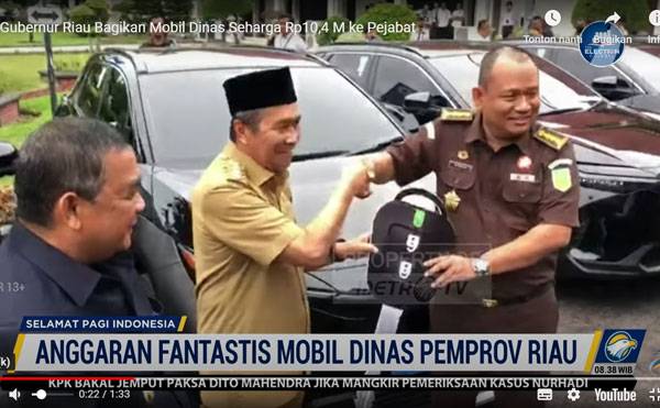 Gaya Hedon Pemprov Riau Bagi-Bagi 8 Mobil Dinas Senilai Rp10,4 Miliar