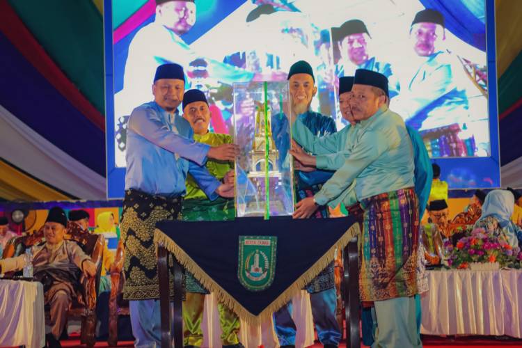 MTQ XLII Riau 2024 Ditutup, Pekanbaru Juara Umum
