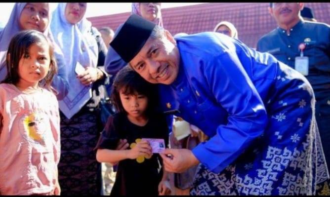 Pasca Idul Fitri 1445 H, Bupati Alfedri kembali Laksanakan Bujang Kampung  di Teluk Masjid