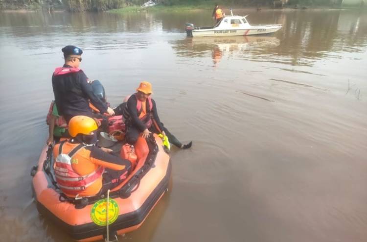 Bocah yang Tenggelam di Sungai Siak Ditemukan