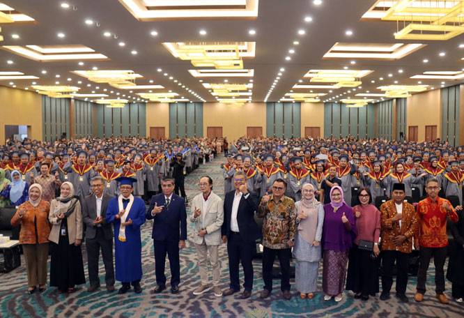 Menaker Yassierli: Lulusan Perguruan Tinggi Harus Miliki Strategi Triple Readiness