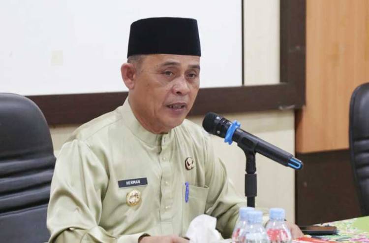 Pemkab Inhil Resmi Terapkan WFH Setiap Rabu, Bupati Herman: Langkah Nyata Penghematan