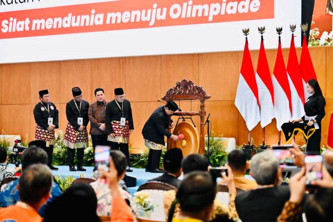 Panglima TNI Dampingi Presiden RI Buka Munas XVI IPSI