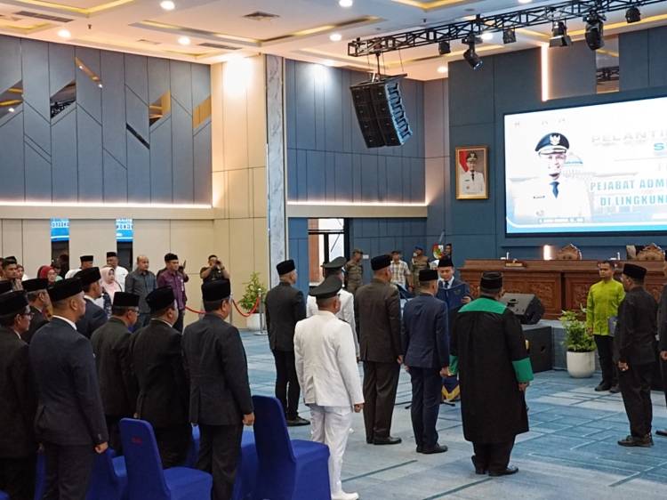 Wako Pekanbaru Lantik 29 Pejabat Eselon II, III dan IV